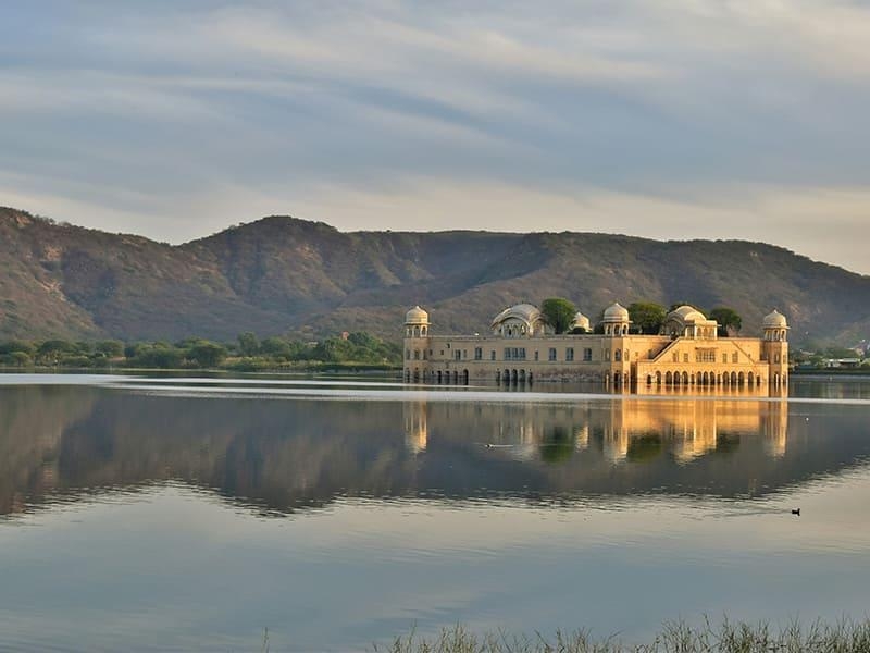 Beautiful 2 Days Jaipur and Delhi Holiday Package