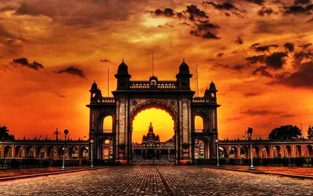 Heart-warming 2 Days 1 Night mysore and new delhi Trip Package