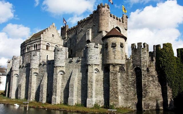 Gravensteen Castle, Ghent, Belgium - places to see in Gravensteen ...