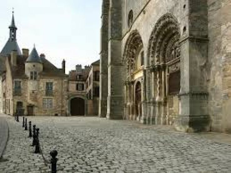 Avallon Trip Packages