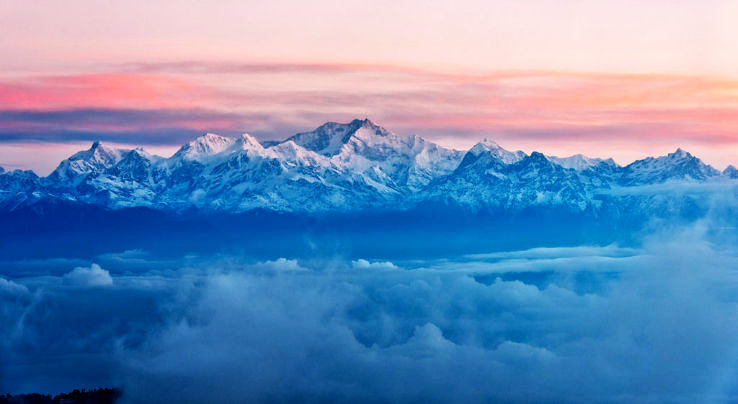 6 Epic Places to Visit in Darjeeling this Summer - Hello Travel Buzz