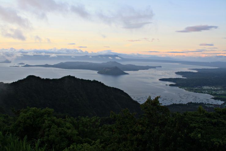 Top 5 Trekking Destinations In Manila - Hello Travel Buzz