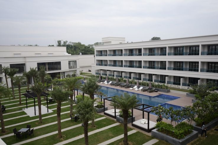 hotels-near-guwahati-airport-hello-travel-buzz