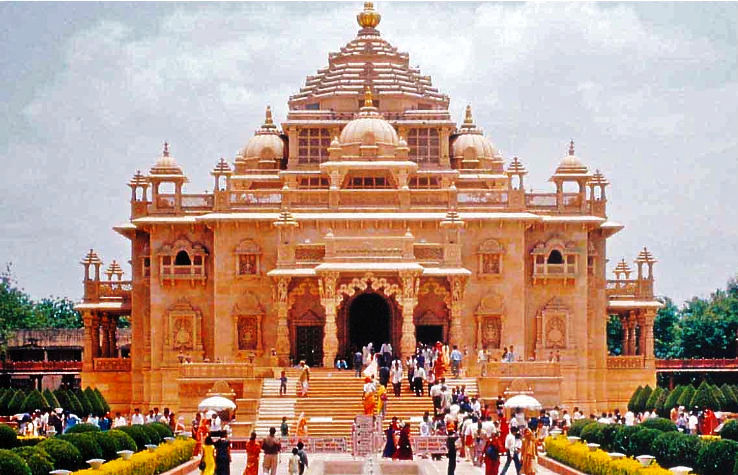 Akshardham Temple is one of the Largest Temples in the World - Hello ...