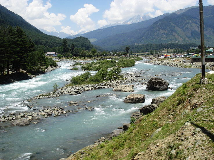 Top 3 hill stations in Jammu and Kashmir - Hello Travel Buzz