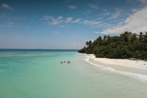 Experience 5 Days 4 Nights Kamadhoo Maldives Tour Package by Zaha Travels