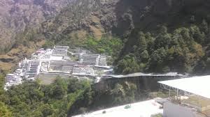 Kashmir Holiday Package with Vaishno Devi for 7night 8 days