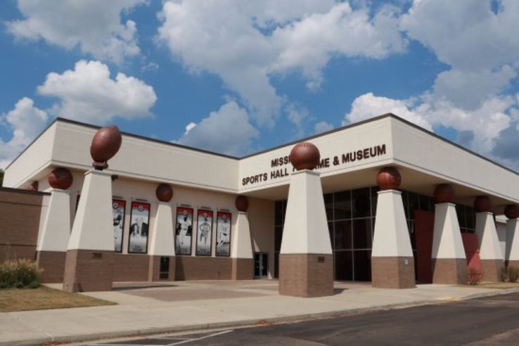 Sports Hall of Fame and Museum Trip Packages