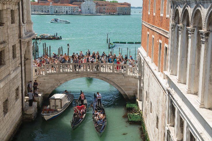 Bridge of Sighs Trip Packages