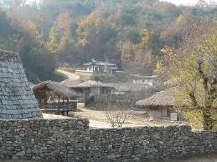 Hahoe Folk Village Trip Packages