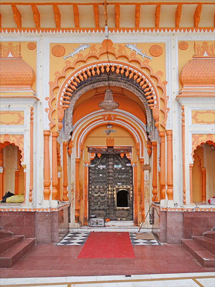 Ram Raja Temple Trip Packages