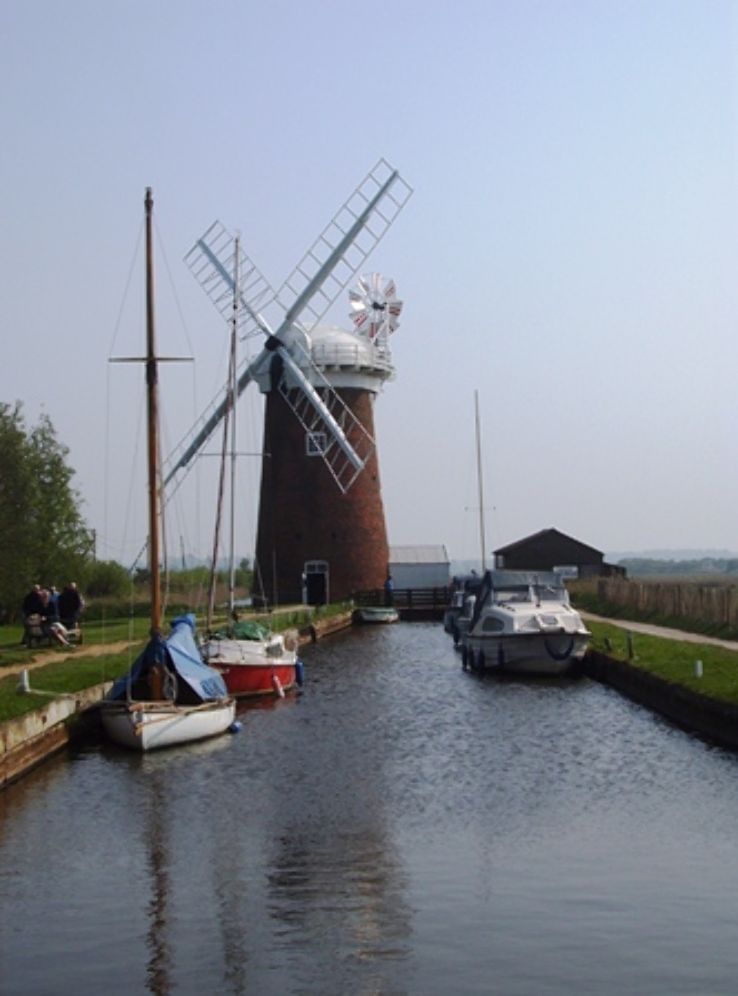 Hickling Broad and Horsey Windpump  Trip Packages