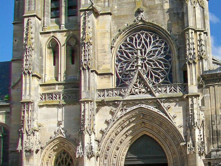 Pontoise Cathedral Trip Packages