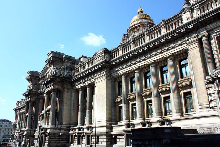 Palais de Justice Trip Packages