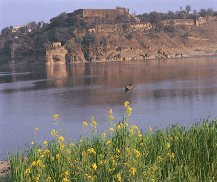 Chunar Fort Trip Packages