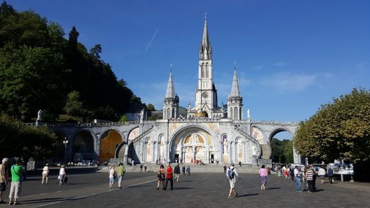 Basilica of Our Lady of the Immaculate Conception, lourdes, France ...