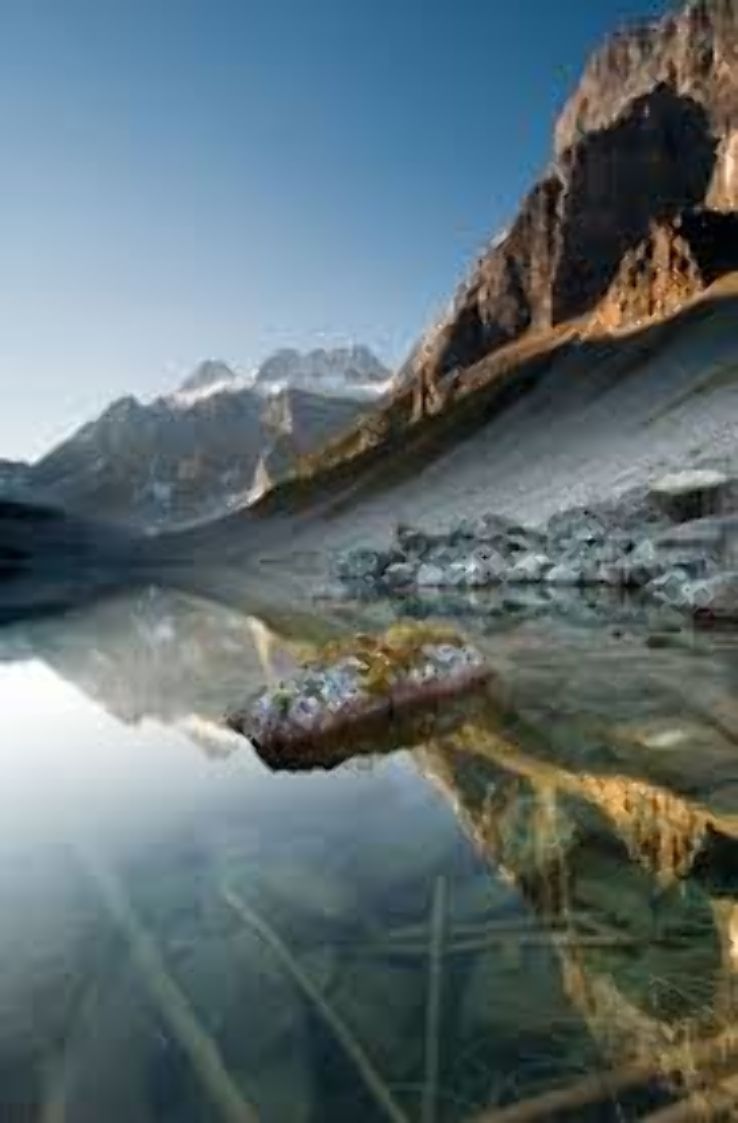 Moraine Lake  Trip Packages