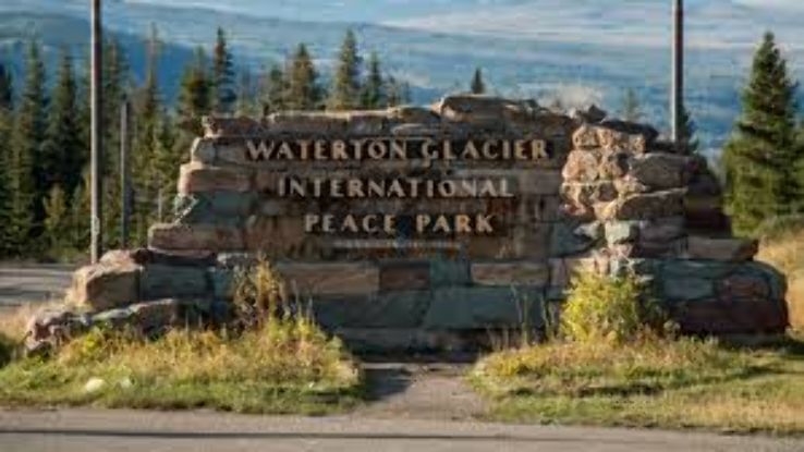 Waterton-Glacier International Peace Park  Trip Packages