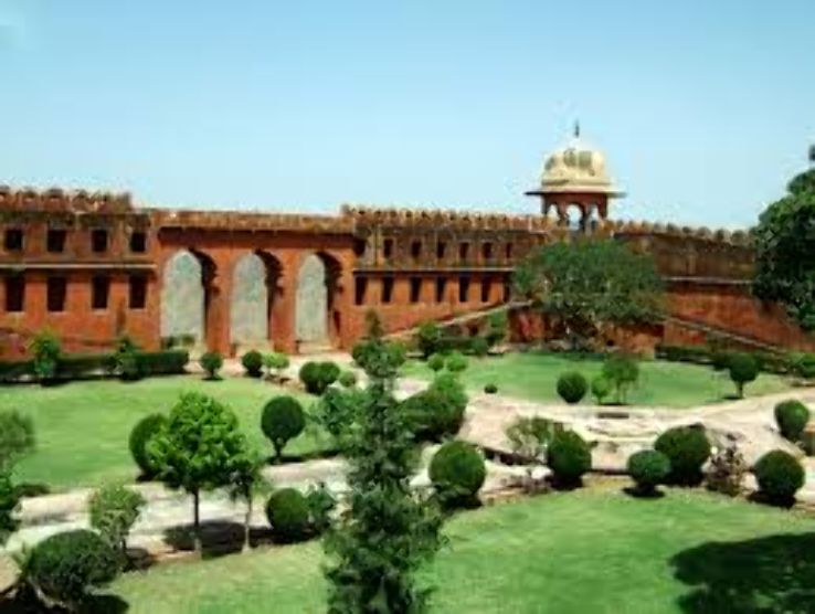 Jaigarh Fort Trip Packages