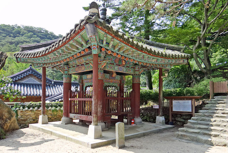 Jeondeungsa Temple Trip Packages