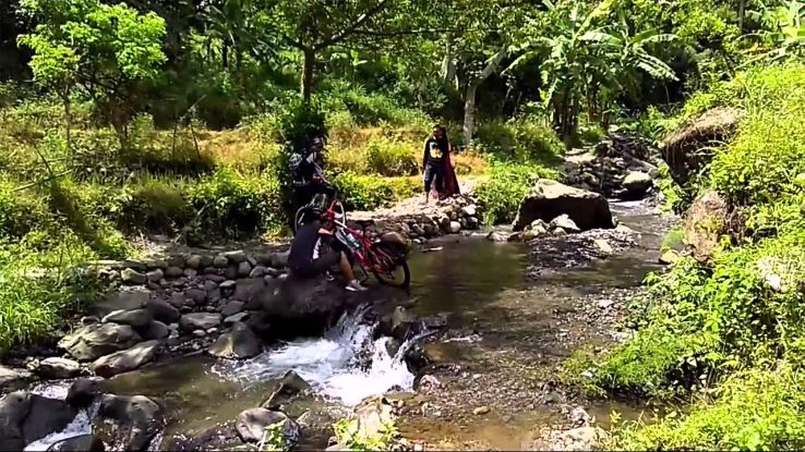 Grenjengan sewu waterfall Trip Packages