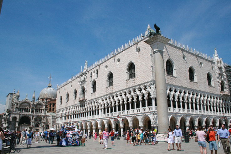 Palazzo Ducale Trip Packages