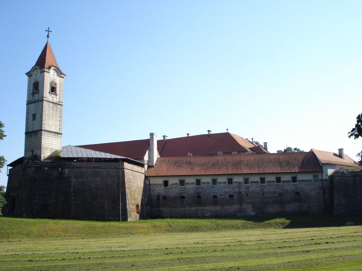 Cakovec Castle Trip Packages