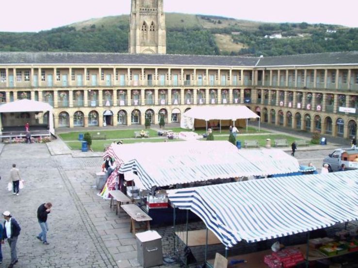 The Piece hall Trip Packages