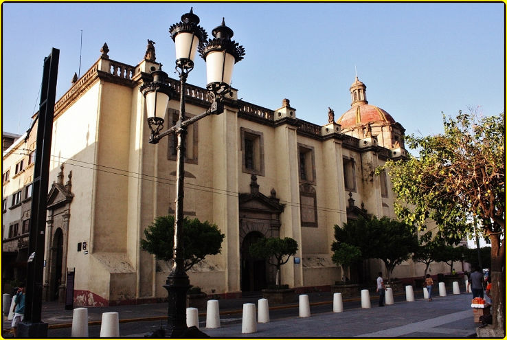 Templo de Santa Maria de Gracia Trip Packages