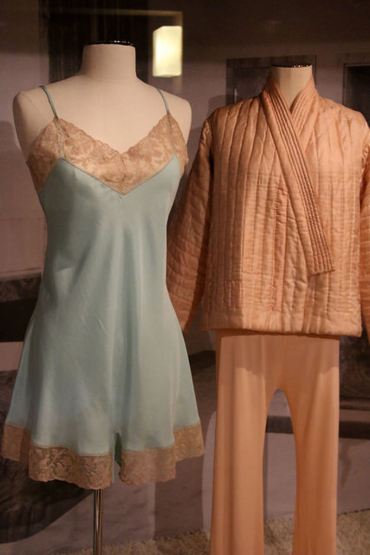 Museum of Costume and Lace Trip Packages