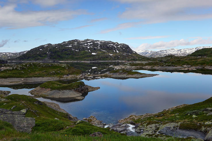 Brusdalsvatnet Trip Packages