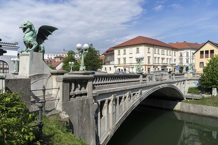 Dragon Bridge In Ljubljana Slovenia Reviews Best Time To Visit