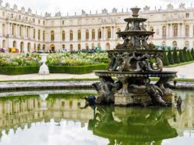 Fountains of Versailles Trip Packages