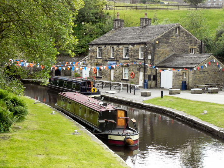 Standedge Tunnels Trip Packages