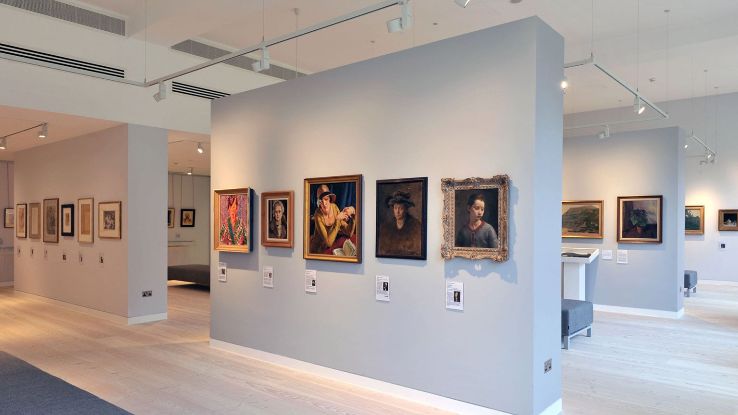 University Art Collection Trip Packages