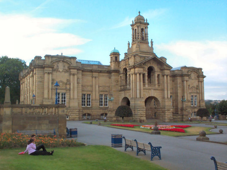 Cartwright Hall Trip Packages