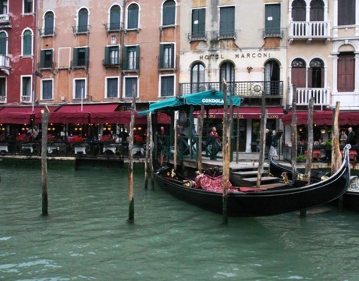  Rialto Bridge and San Polo Trip Packages