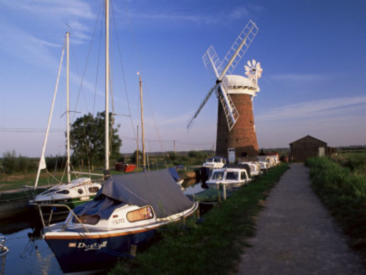 Hickling Broad and Horsey Windpump  Trip Packages