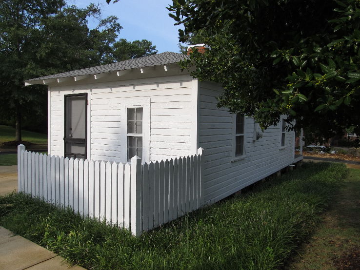 Elvis Presley Birthplace Museum Trip Packages