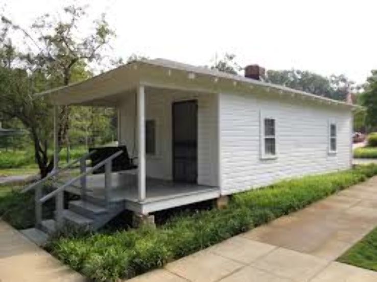 Elvis Presley Birthplace Museum Trip Packages