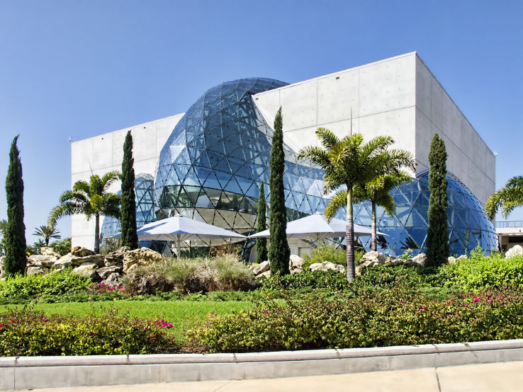 Tampa Museum of Art Trip Packages