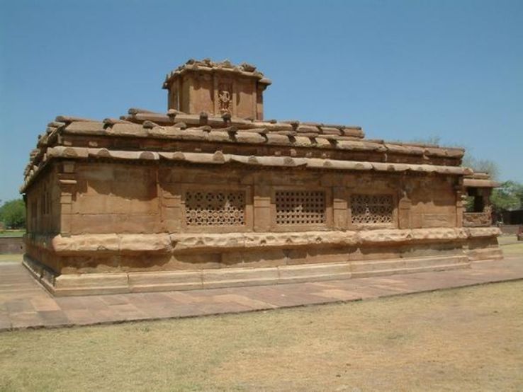 Lad Khan Temple 2021, #3 top things to do in aihole, karnataka, reviews ...