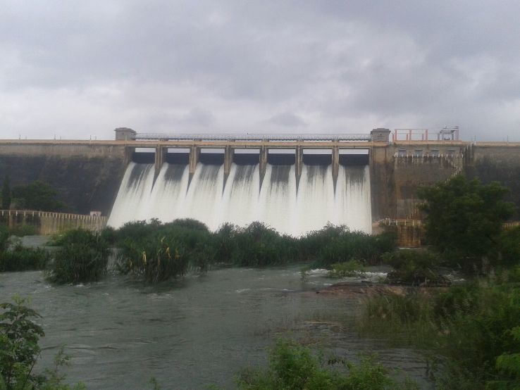 Manimuthar Dam & Falls Trip Packages