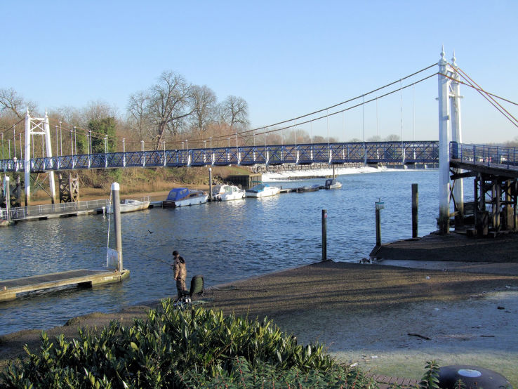 Teddington Lock Footbridge Trip Packages