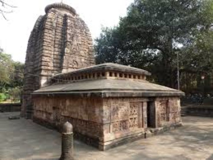 Lingaraja Temple Trip Packages