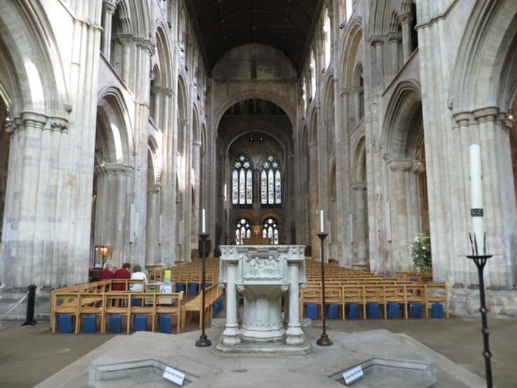 Romsey Abbey Trip Packages