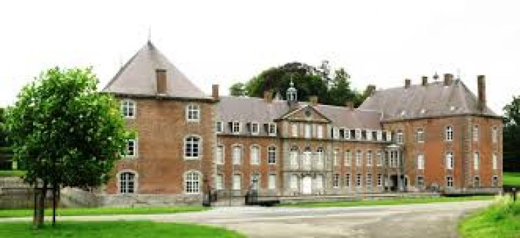 Franc-Waret Castle Trip Packages