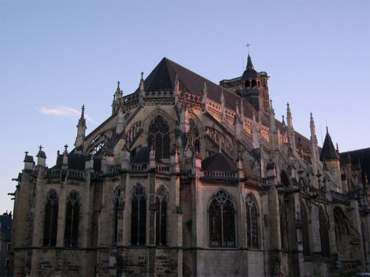 Nevers Cathedral Trip Packages